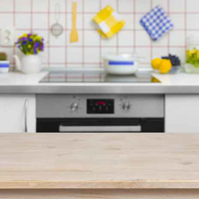 厨房背景下的服装选择 安全与实用并重的智慧