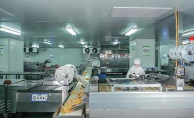 牛家人大碗牛肉面 单店日入破两万的秘诀与“衣服”背后的经营哲学