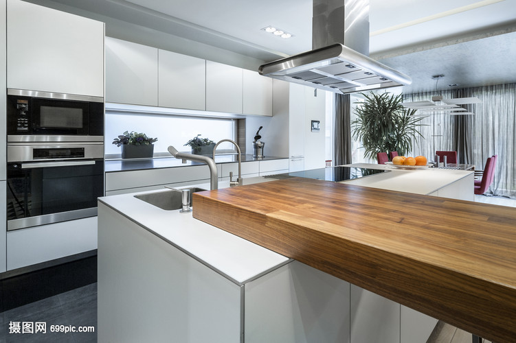 现代厨房效果图 打造简约与智能并存的烹饪空间